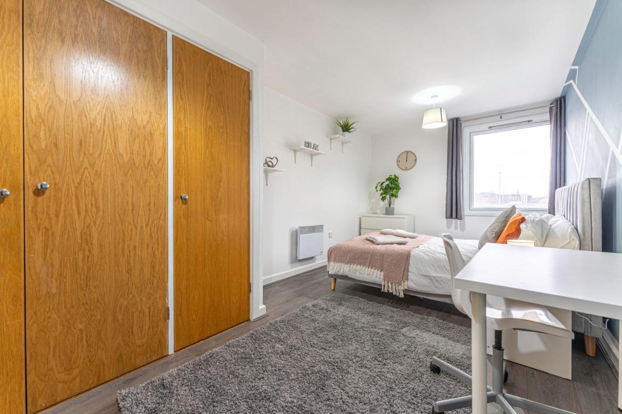 Jkg Property Solutions Presents Cosy City Apartment Coventry Exterior foto